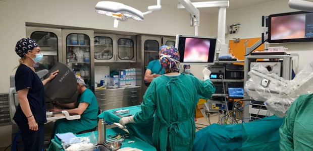 Ρομποτική χειρουργική με τη χρήση συστήματος Da Vinci 